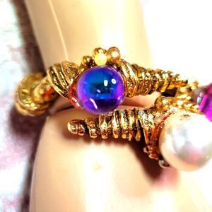 Elegant Gold and Purple Bracelet